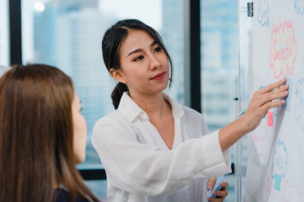 prod3 How to Make a Professional Presentation (PPT)